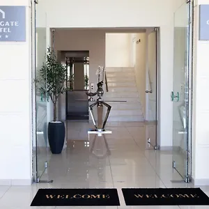 Gate Airport Hotel